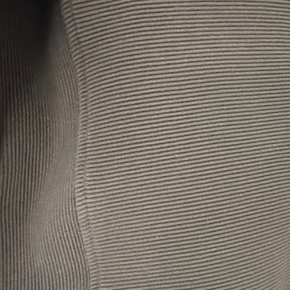 Varley Olive Ribbed Top - Picture 2 of 2